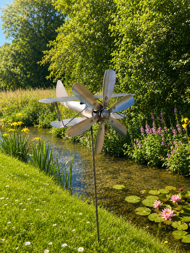 Aeroplane metal garden - aeroplane,